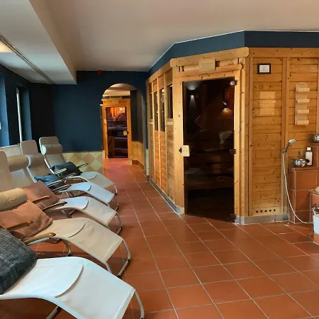 Hotel Seehotel - Dorf Am Niedernberg