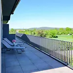 Hotel Seehotel - Dorf Am Niedernberg