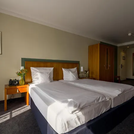 Szálloda Seehotel - Dorf Am Niedernberg