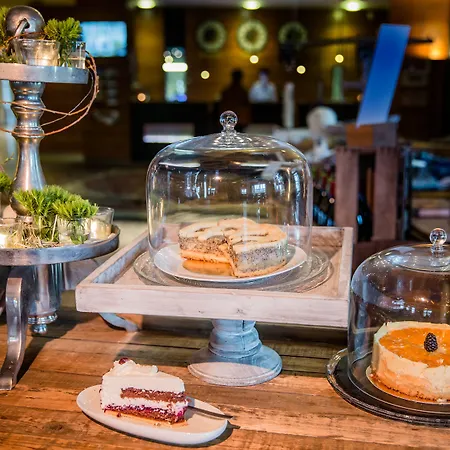 Szálloda Seehotel - Dorf Am Niedernberg