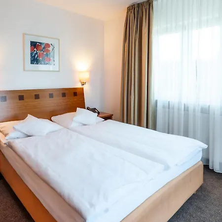 Seehotel - Dorf Am 4*