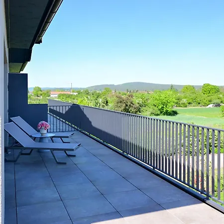 ホテル Seehotel - Dorf Am Niedernberg